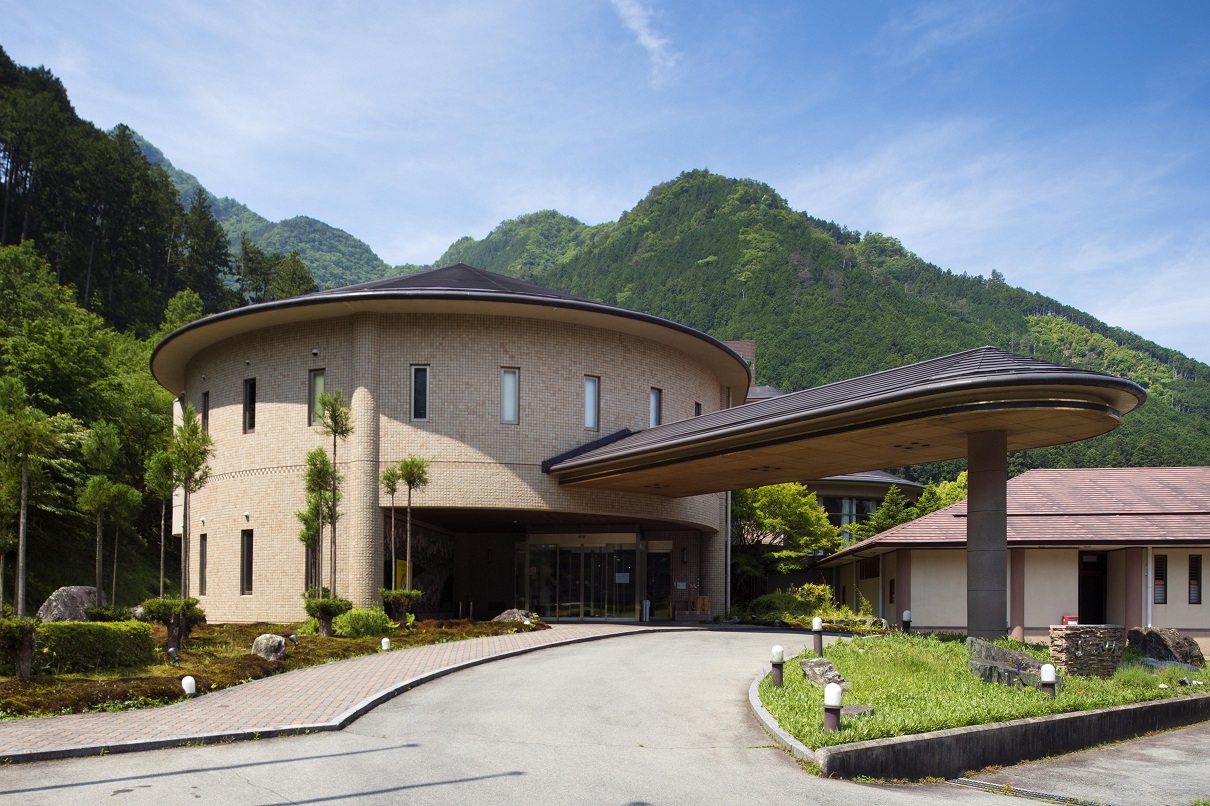 松阪わんわんパラダイス　森のホテル　スメール