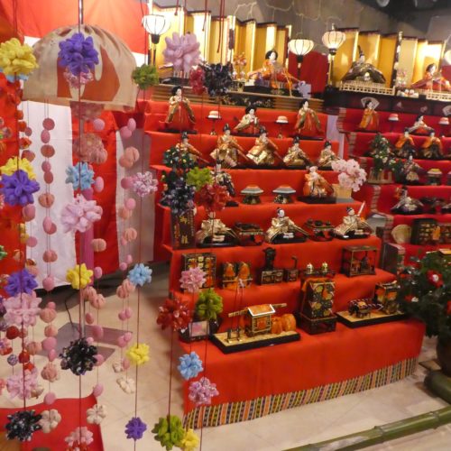 【うきさとのおひなさま】開催中～令和5年3月5日まで　三重県立みえこどもの城